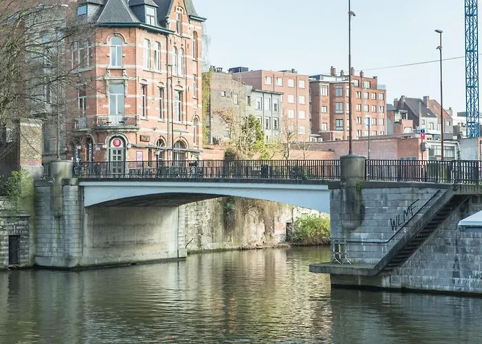 Casiola - Away From In The Heart Of Apartment Ghent